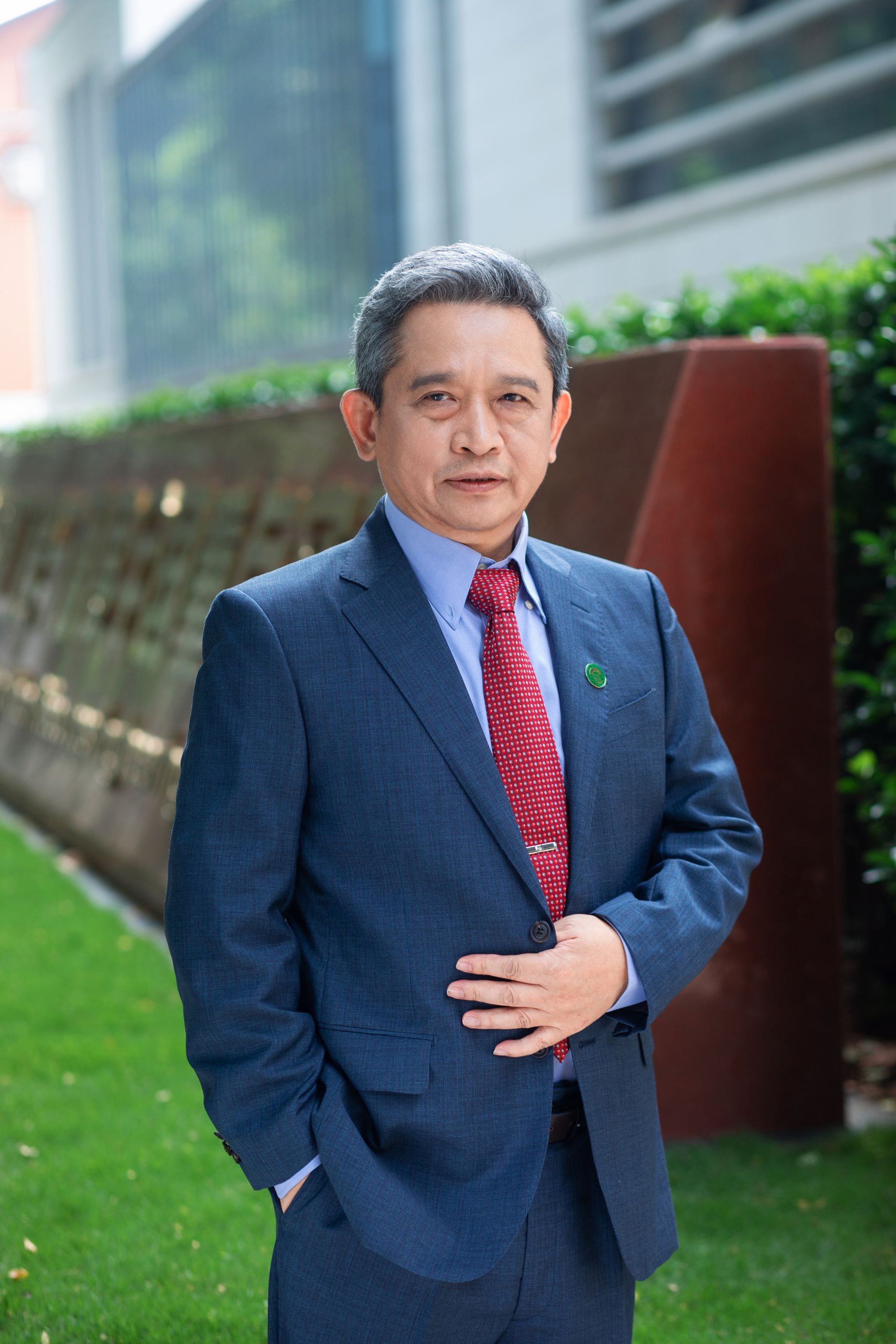 Jianbo  Chang