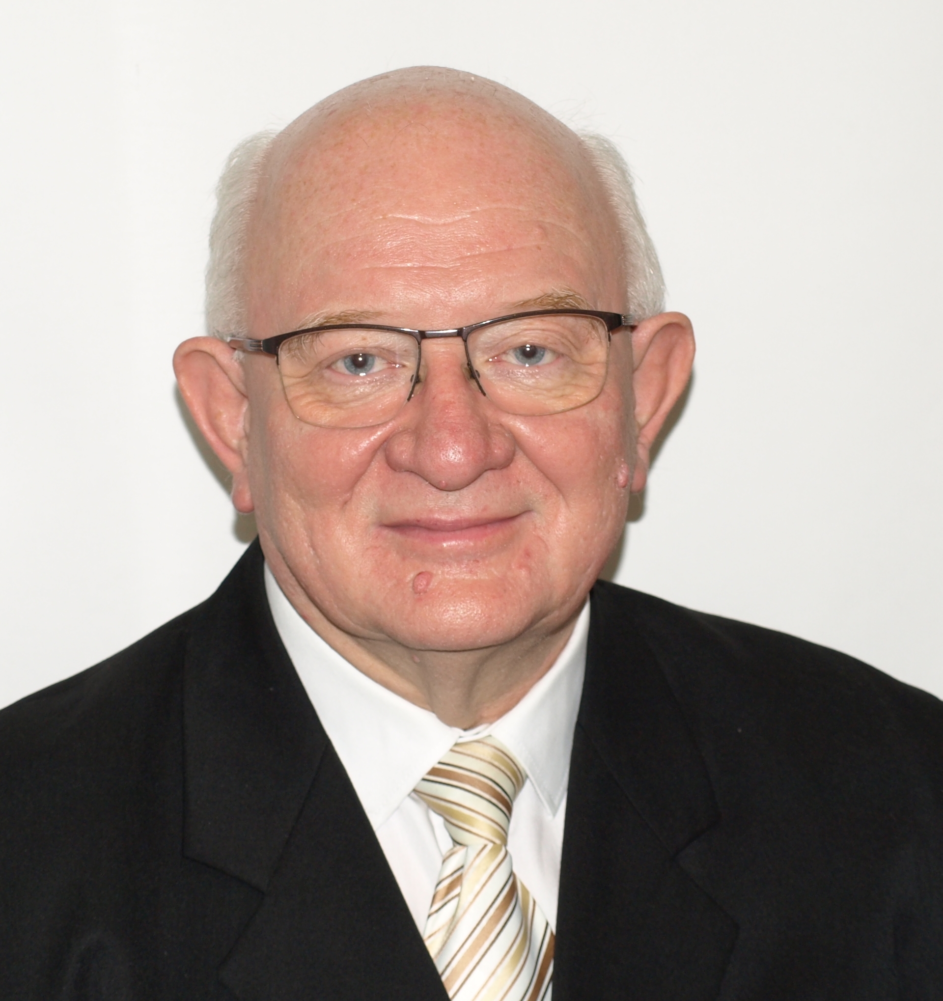 István  Pócsi