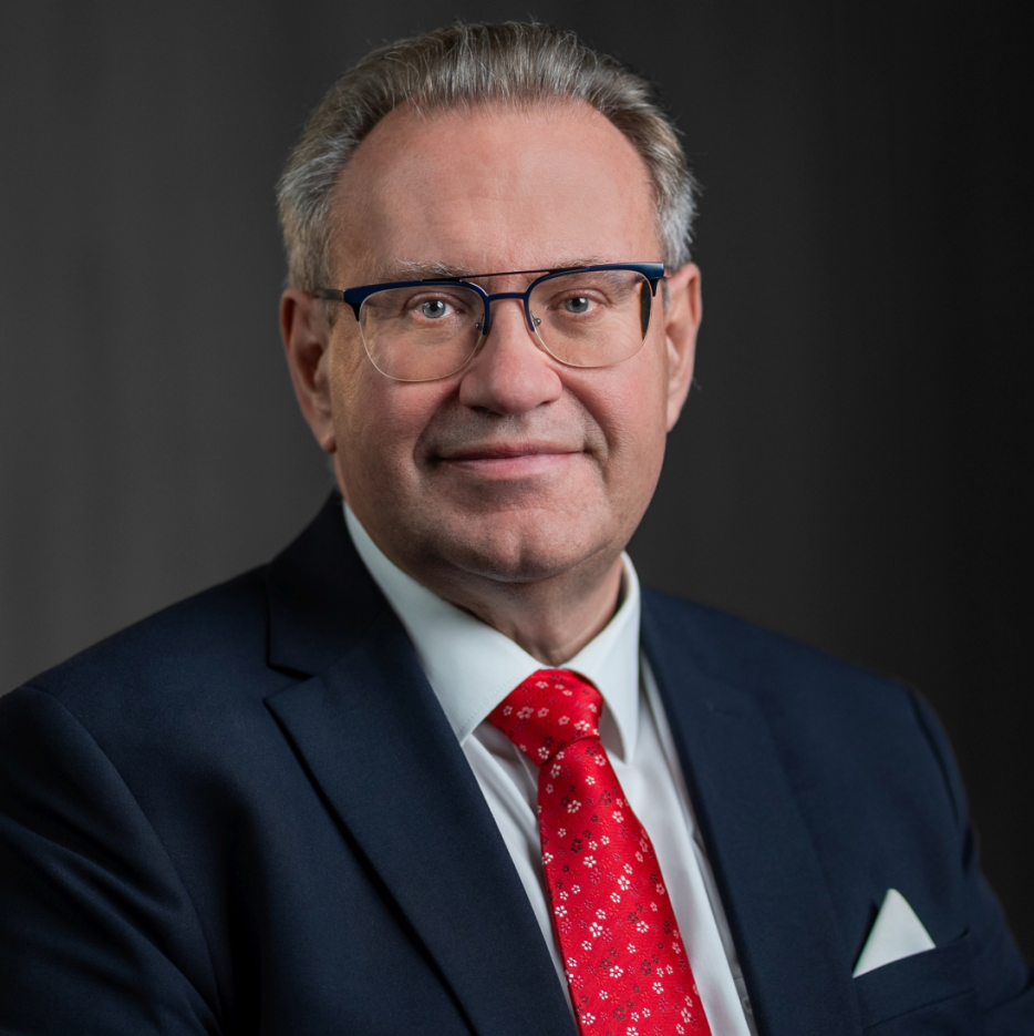 Jacek  Szepietowski